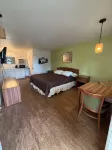 Trailhead Lodge - Homestays