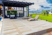 Luxury Canyon Suites - Pools