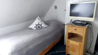 In the cosiness of an old thatched farmhouse from 1746 - Kitchenette