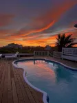 Barefoot Beach - oceanfront beach house w/ private beach, sunrise & sunset views - Private Pool