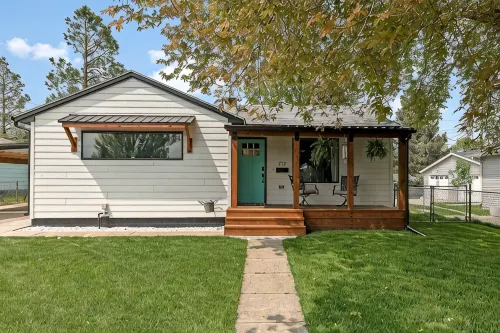 Bright & Modern 4Br with Large Jacuzzi Tub Near Favored Black Hills Attractions - Jacuzzi