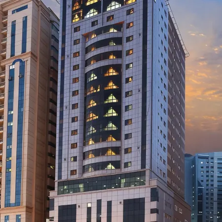 Al Hayat Hotel Suites Отели рядом с достопримечательностью «Торговый центр Sahara Centre»