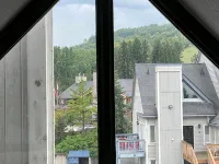 Artistic Hillside Loft