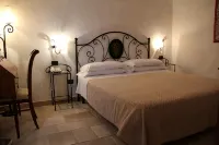 Hotel Masseria Fortificata Donnaloia - Airport Shuttle