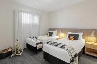 Quest Geelong - balcony