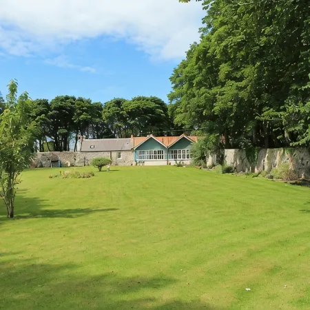 3 bedroom cottage, with far reaching views of the garden and open countryside.