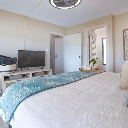 Oceanside -Walk to Beach- Modern & Serene- 2BD, 2BA- Kihei Alii Kai-Full Remodel