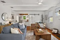 The Ashford - 2min walk to DT Mt Dora - 5 Star luxury! - 4-Star