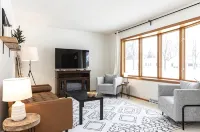 A Cozy Updated 3 Bedroom Home! - Wifi
