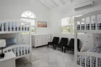 Bring the whole family to this great house with lots of room for fun. - Homestays
