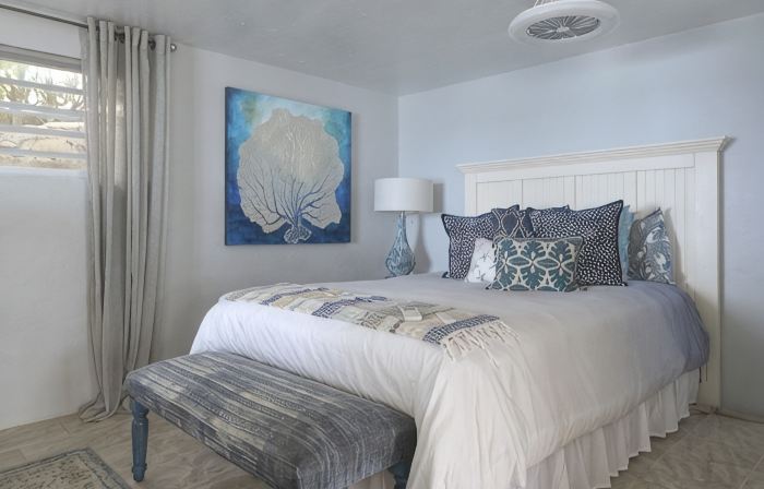 Studio directly on the Cane  Bay Beach ! Wake up to the sounds of the waves !
