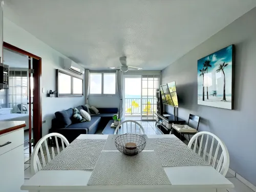 The Rising Sun! - Private Island Getaway - Apartments