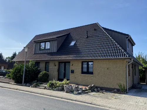 Freshly renovated and quiet vacation apartment on the ground floor in Burhave