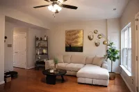 Charming 3-bedroom townhome with WiFi in delightful Richmond - บังกะโล