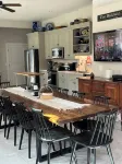SPACIOUS Mountain Retreat with HOT TUB, Fire Pit & Hiking Trails - Gym
