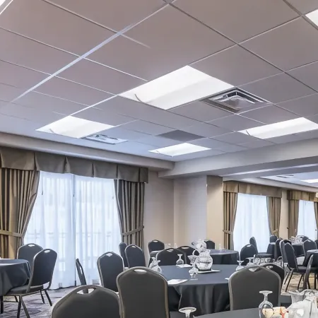 Hampton Inn & Suites by Hilton Moncton
