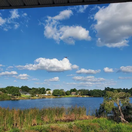 4 bedroom 2 bathroom Lake house