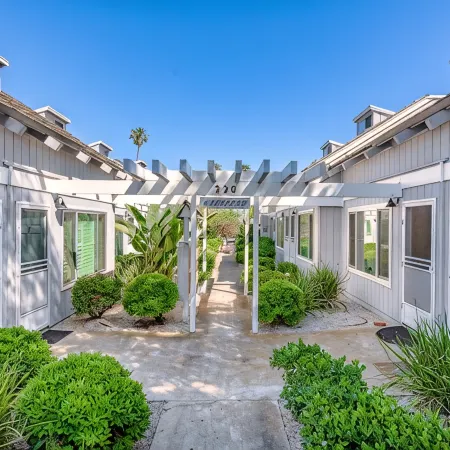 Best Deal in Carpinteria!
