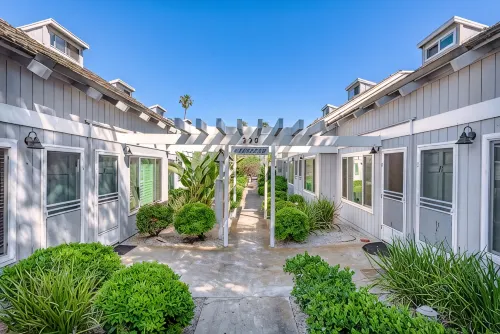 Best Deal in Carpinteria! - Wifi
