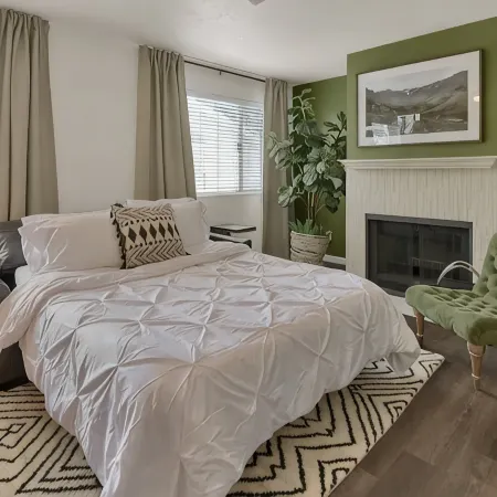 Family Friendly | Washer+Dryer | PlayStation Pro | Large Yard | Fast Wifi