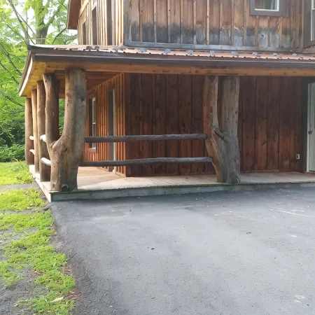 Round Top: Scenic , Serene, Beautiful....Roomy
