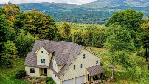 UNBELIEVABLE MOUNTAIN VIEWS! Convenient to Manchester,skiing,outlets - Boutique