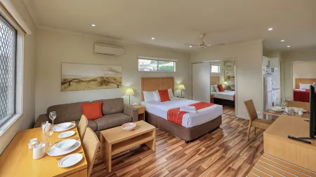 Chinchilla Motor Inn