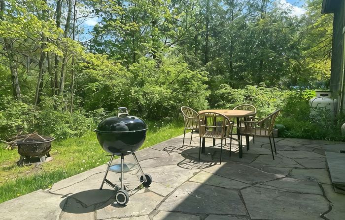 Kapitan’s Cottage a Rustic Private Catskill Getaway Near Kingston