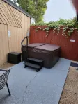 Remodeled, Quiet Hideaway with Private Hot Tub - 4-Star