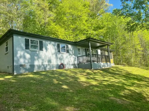 Good Vibes Only: Red River Gorge! Large Game Room! Hot Tub! - 3-Star