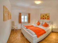 On the Allgäu Cycle Path, Quiet Apartment, with Bicycle Garage - 3-Star