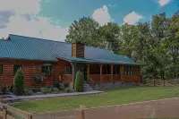 Charming Cabin 3BR/3BA-Family & Pet Friendly! - 4-Star