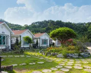 Hapcheon Hwangmaesan Pension - Pool
