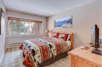Amazing 3 Bedrooms/1 Loft House in Lake Tahoe on the Water - 3-Star