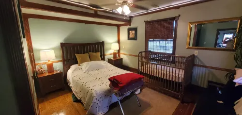 Magnificent 2 Bedroom, Loft Close to Downtown Duplex - 자쿠지