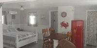 Island Time Cottage - Homestays