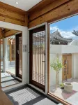 A Hanok with a beautiful garden - WiFi