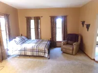 Family friendly lodge located in the Hocking Hills - Swimmingpools