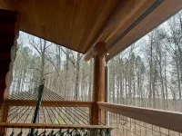 Relaxing log home on a private mountainside in Rappahannock County, Virginia - 4-Star