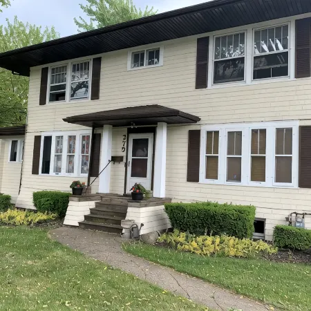 A Cozy home away from home  1 Bedroom Apartment