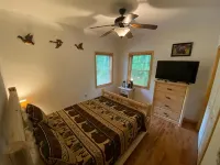 BEARADISE CABIN AT NANTAHALA LAKE  3-BEDROOMS 2-BATH SLEEPS 10 PEOPLE - Chalets