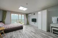 Gurye Seomjingangnaru Pension - ห้องครัว