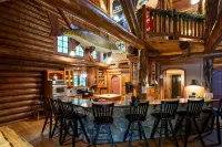 Northwoods Lake Escape • Bonfires, Boats & Fish! - 5 Sao