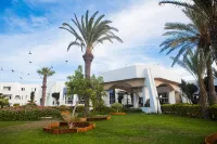 El Mouradi Djerba Menzel – Couples & Families Only - バー
