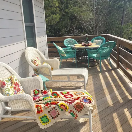 Carova Beach Canal Front Cottage   4x4 required Beach Parking Pass provided