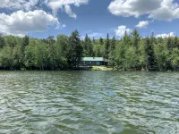Rangeley Waterfront Retreat: 4 Bed, 2 Bath, Perfect for Families to Unwind - Chalets