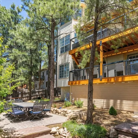 Air Conditioned 3200 sq/ft Home, New Decks & Hot Tub in the Pines.