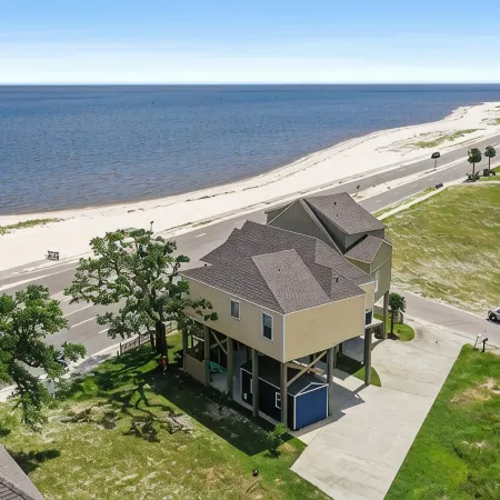 Luxury Beach Front Home!!!