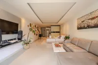 Tranquil Boho Studio Retreat - Condos