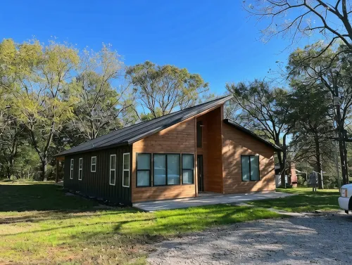 The Point a modern Retreat at Table Rock Lake - two blocks from water - 샬레 호텔